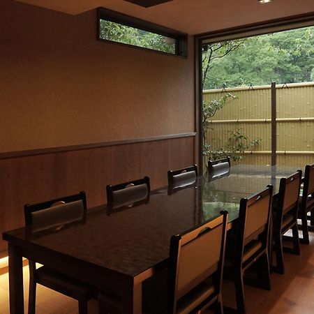 Yunohira Kamiyanagiya Hotel Yufu Bagian luar foto
