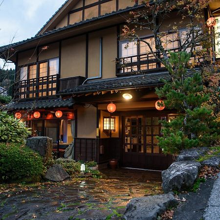 Yunohira Kamiyanagiya Hotel Yufu Bagian luar foto