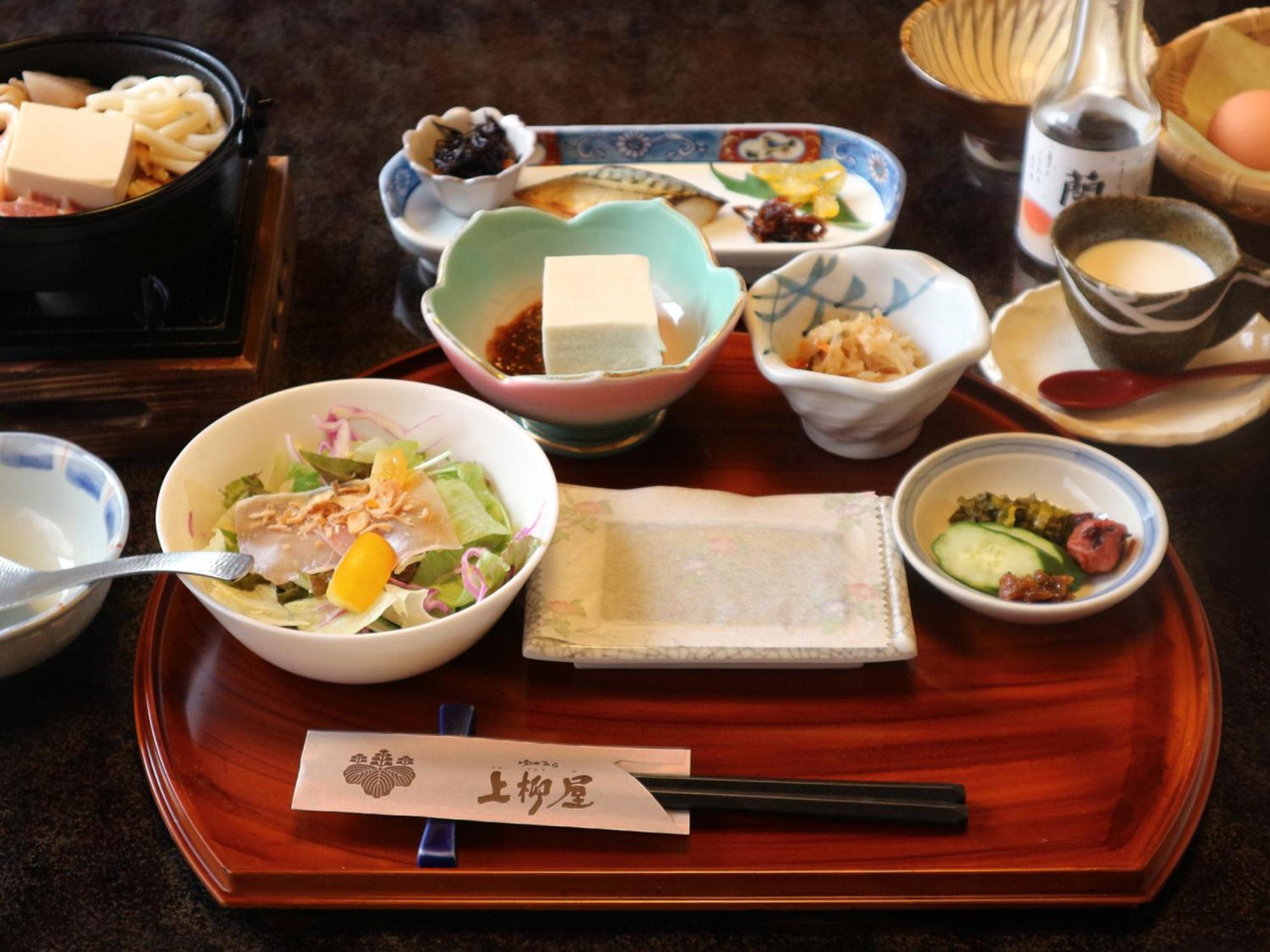 Yunohira Kamiyanagiya Hotel Yufu Bagian luar foto