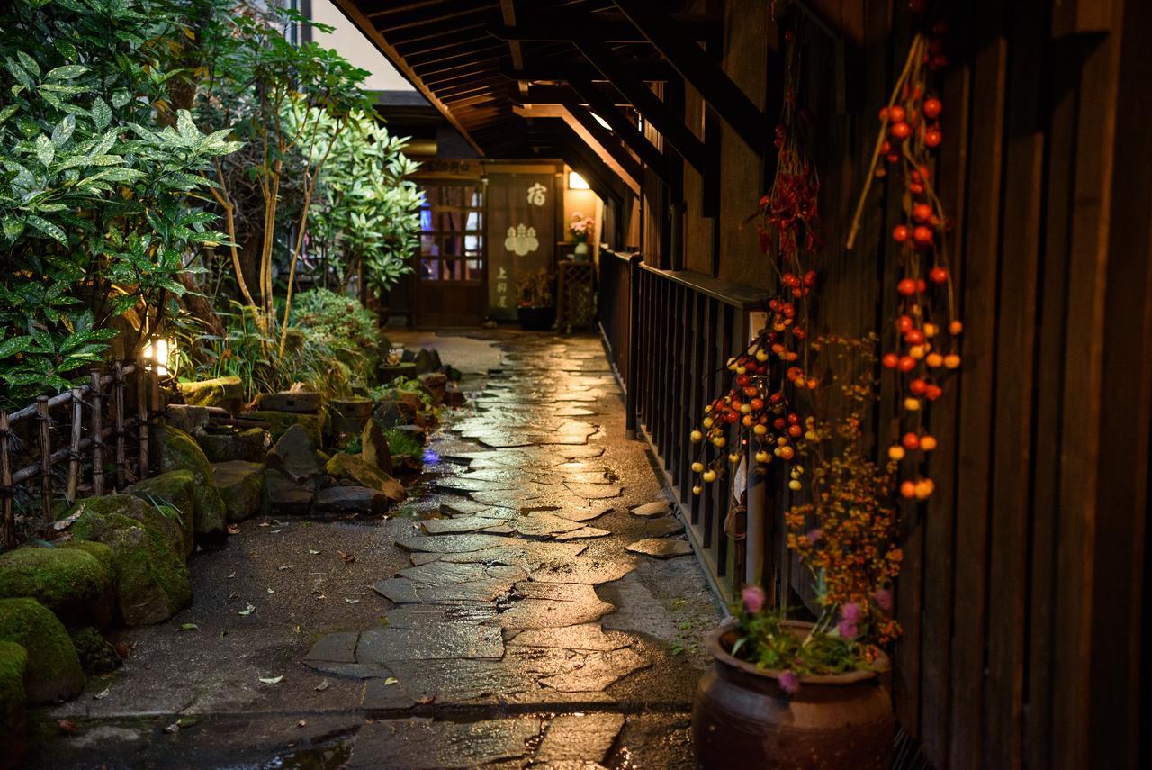 Yunohira Kamiyanagiya Hotel Yufu Bagian luar foto