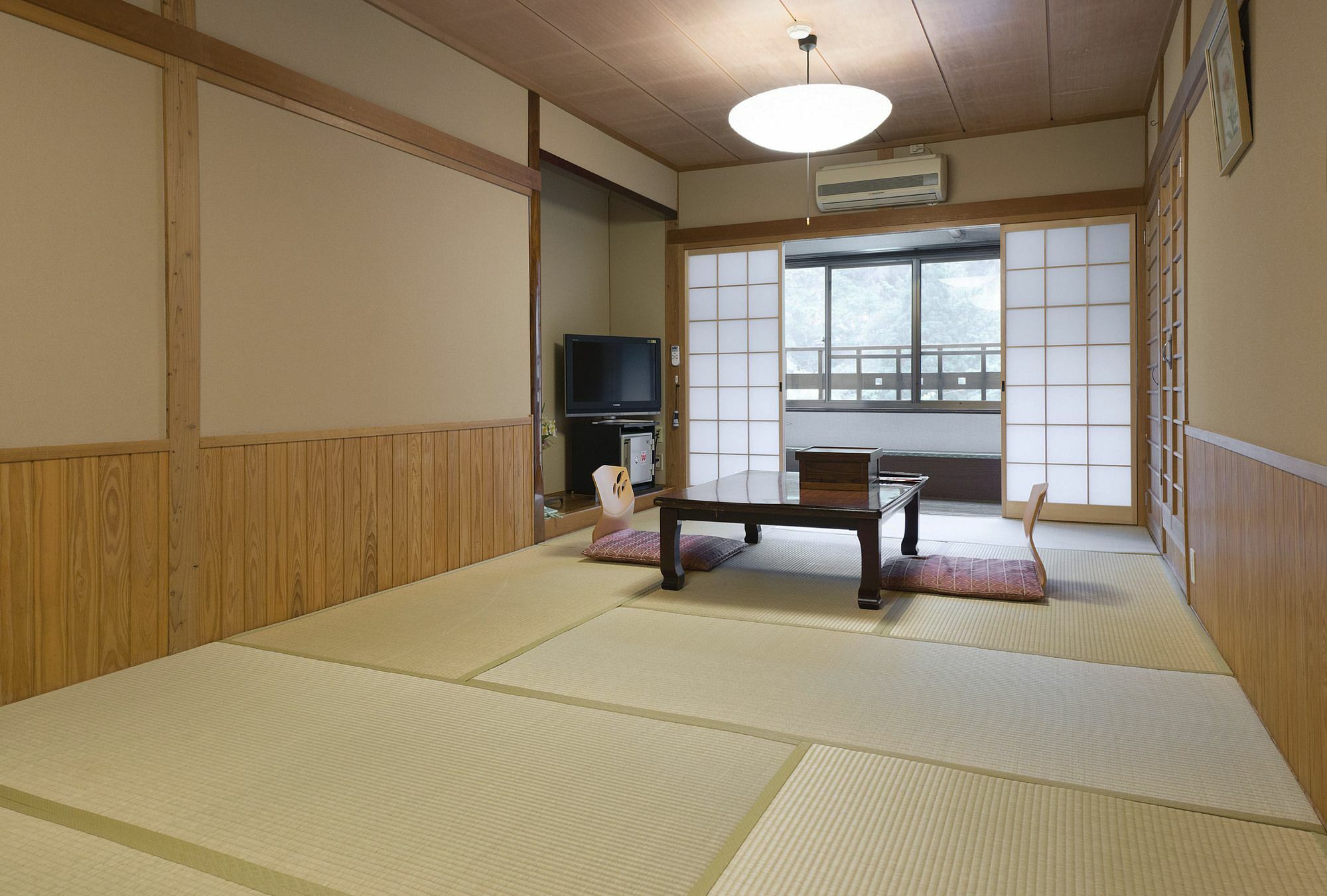 Yunohira Kamiyanagiya Hotel Yufu Bagian luar foto